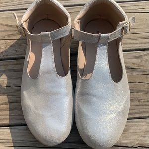 MonkeyFeet womens silver sparkle!!